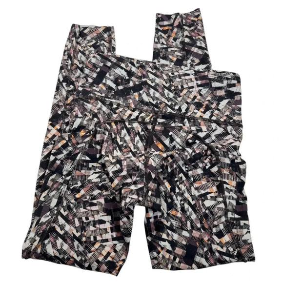 Lululemon Fast and Free Tight II Legging - Picture 2 of 12